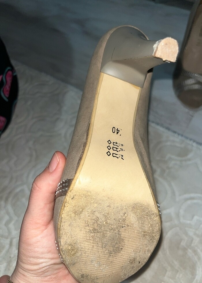 Topuklu ayakkabı - Görsel 2