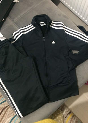 xs Beden Adidas eşofman