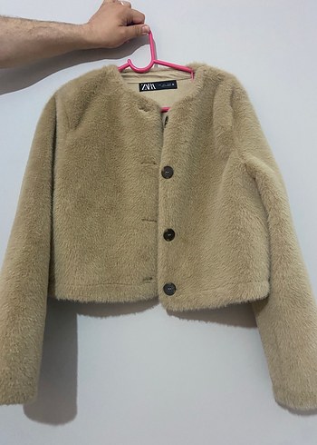 Zara Bej Kısa Peluş Kadın Ceket