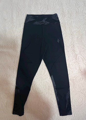 Siyah Kadın Spor Tayt - Görsel 2