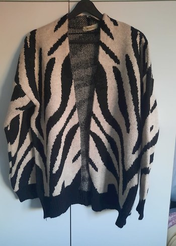Bohem Uzun Kollu Gri Zebra Desenli Triko Hırka