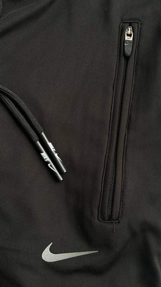 Siyah Fermuarlı Eşofman Takımı - Görsel 3