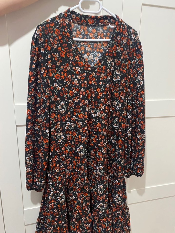 Çiçek Elbise - Görsel 2