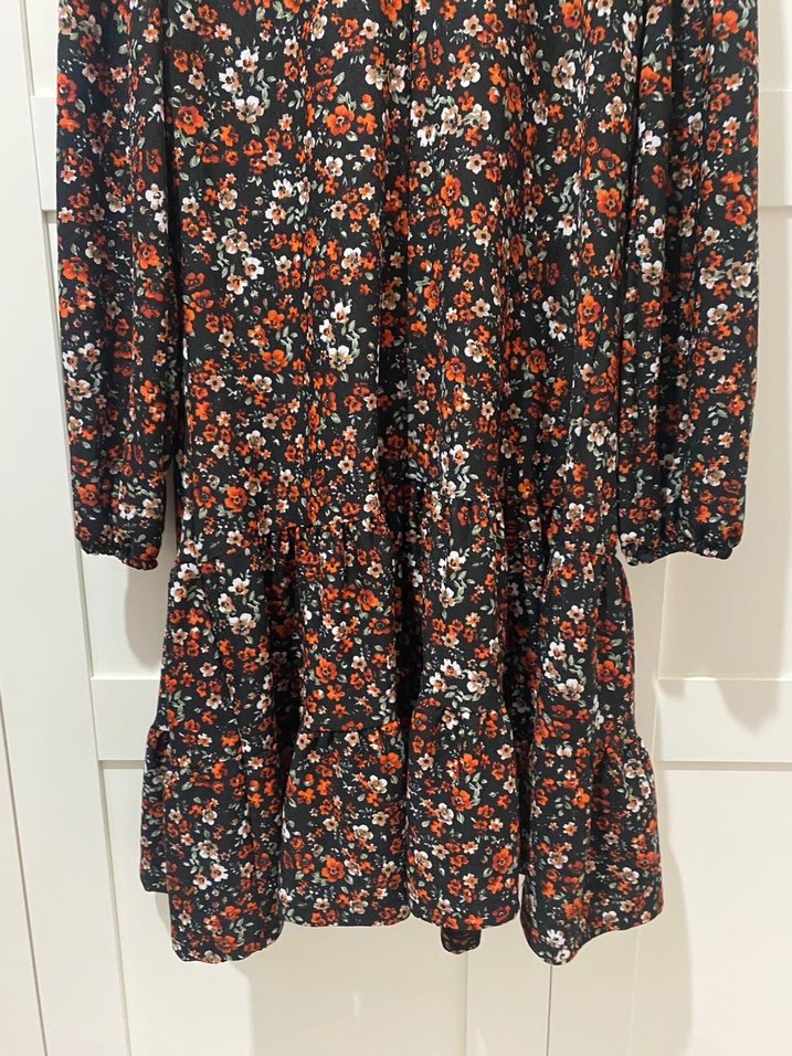 Çiçek Elbise - Görsel 4