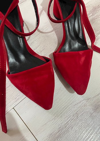 Kırmızı Süet Topuklu Ayakkabı - Görsel 3