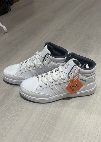 Beyaz Gri Bağcıklı kadın Spor Ayakkabı