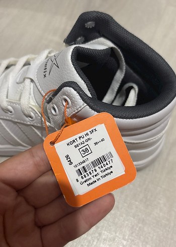 Kinetix Beyaz Gri Bağcıklı kadın Spor Ayakkabı