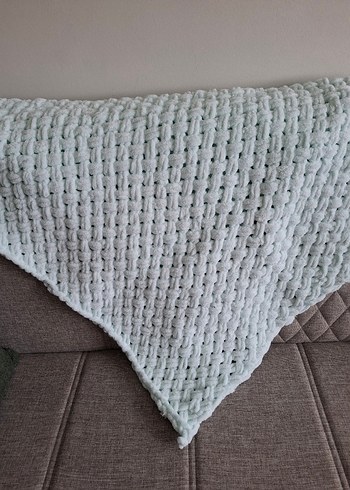 Bordo ve Beyaz Örgü Çocuk Battaniyesi - Görsel 3