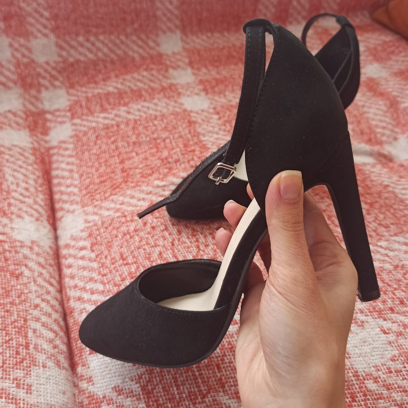 Siyah Süet Stiletto Kemerli Kadın Topuklu - Görsel 4