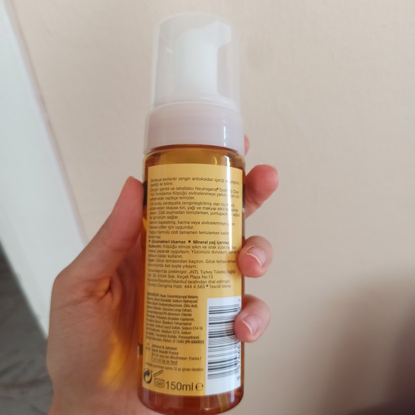 Neutrogena Zerdeçal Yüz Temizleme Köpüğü - Görsel 3