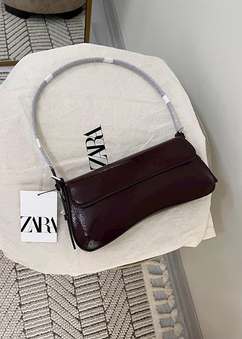 Zara Zara Bordo Deri Kadın Omuz Çantası