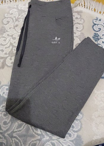 Gri Adidas Rahat Kesim Kadın Eşofman Altı