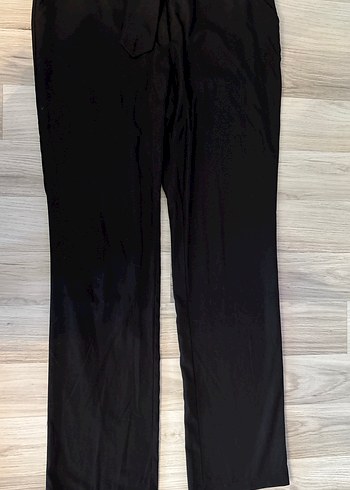 Kadın Siyah Beli Kuşaklı Kumaş Pantolon