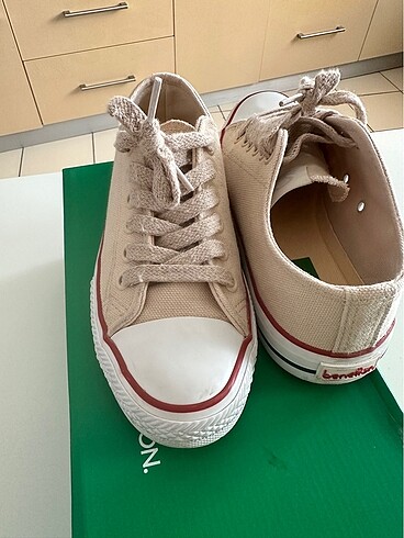 37 Beden Benetton convers ayakkabı