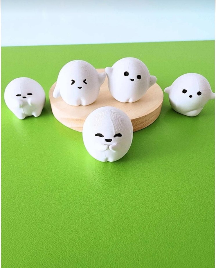 Pastel Renkli Beyaz Oyuncak Hayaletler - Görsel 2