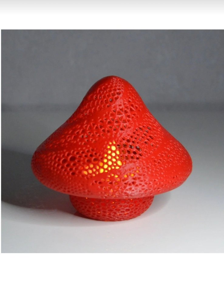 Kırmızı Mantar Şekilli Masa Lambası - Görsel 3