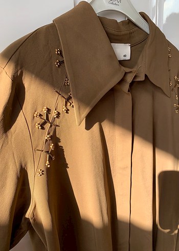 Kahverengi İşlemeli Uzun Kollu Gömlek - Görsel 2