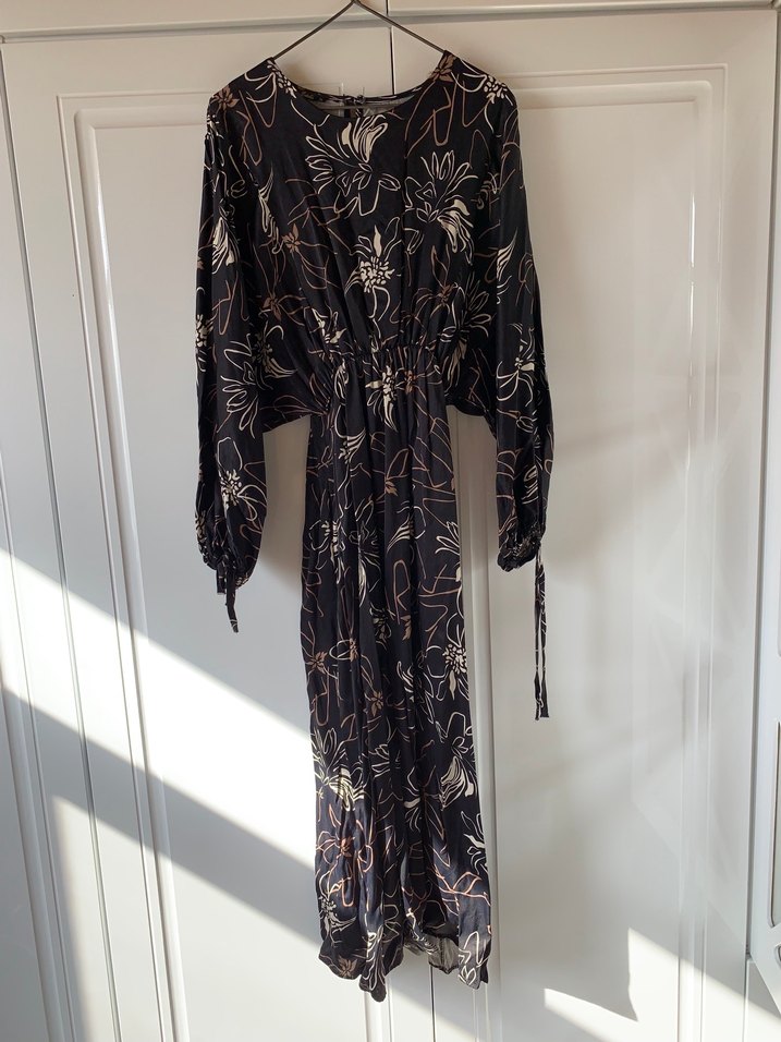 Siyah Desenli Uzun kollu elbise - Görsel 2