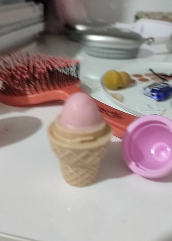 Dondurma Tasarımlı Pembe Dudak Parlatıcısı - Görsel 2