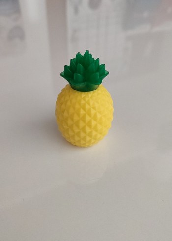 Diğer Ananas Tasarımlı Nemlendirici Balm