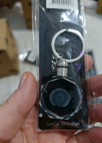 Renkli Işıklı Pullu Anahtarlık - Görsel 3