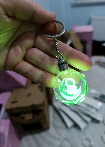 Renkli Işıklı Pullu Anahtarlık - Görsel 11