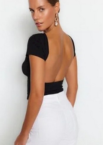 siyah sırt dekolteli crop - Görsel 2