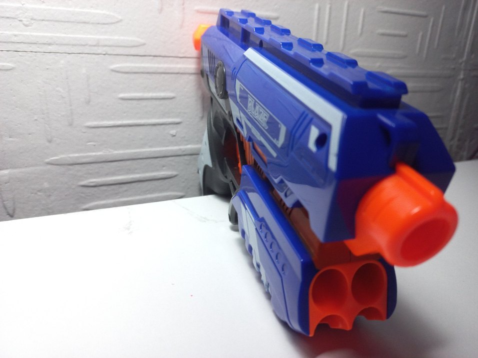 Mavi Renkli Blaze Storm marka sünger mermili Oyuncak Tabanca - Görsel 5