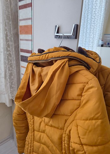 s Beden sarı Renk Loft Hardal Sarısı Fermuarlı Temiz Kullanılmış Kadın Kışlık Mont