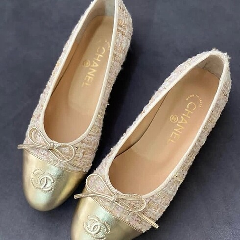 Chanel krem /altın babet