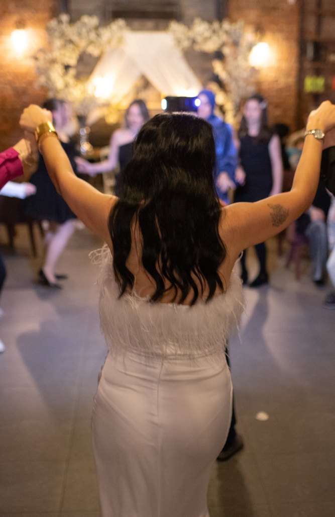 Straplez Tüy Detaylı Beyaz Denizkızı Gelinlik - Görsel 3