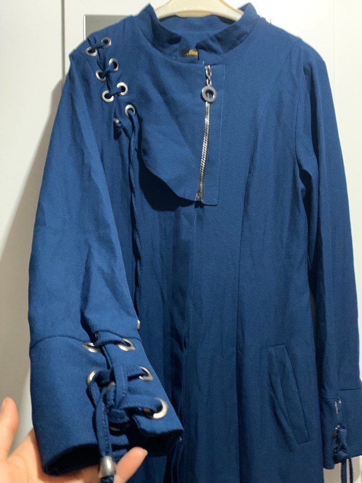 Lacivert Uzun Düğmeli Gotik Kadın pardesü - Görsel 2