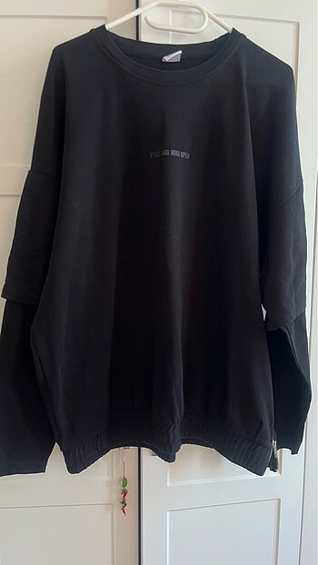 Zara sweatshirt