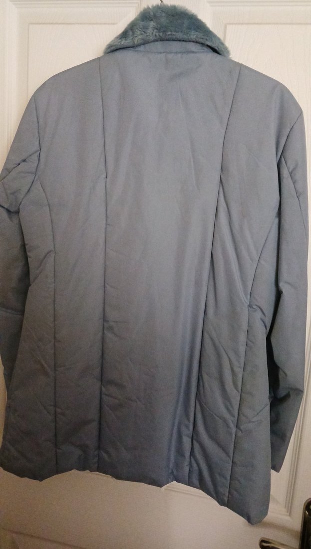 Mavi Peluş Detaylı Kadın Kışlık Mont - Görsel 4