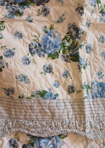 Mavi Çiçek Desenli Pastel Yatak Örtüsü - Görsel 3