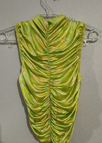 Parlak Yeşil Drapeli Işıltılı Bluz - Görsel 2