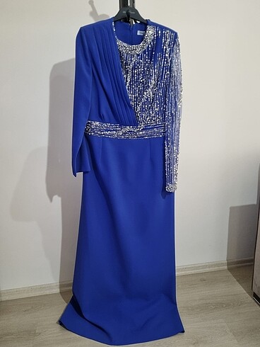 Uzun taşlı abiye