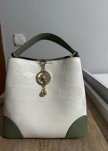 Klasik Elegan Beyaz Deri Kadın Çanta