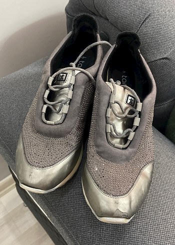 Diğer Gri Metalik Spor Ayakkabi
