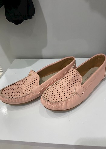 Bambi Pudra Pembe Delikli Deri Loafer