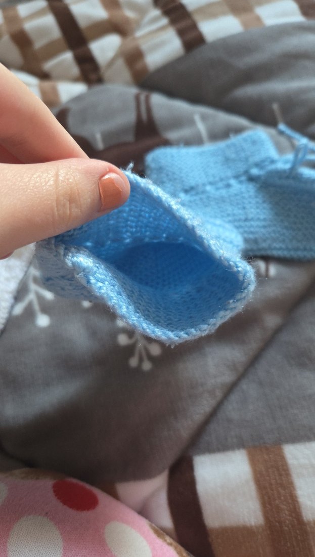 Kışlık Mavi ve Beyaz Örgü Erkek çocuk Patikleri - Görsel 4