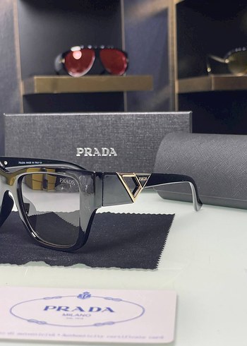 Prada Prada Gri Minimalist Kadın Güneş Gözlüğü