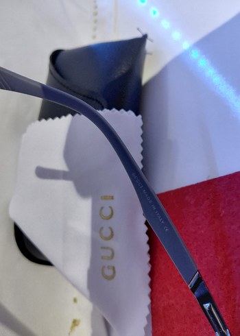 Beden Gucci unisex Minimalist Güneş Gözlüğü