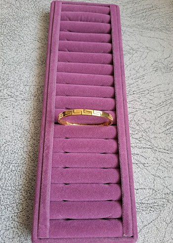 Klasik Şıklıkta Altın Renkli Kemerli Bilezik - Görsel 2