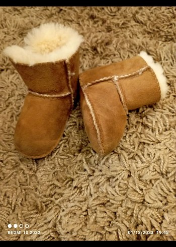 Ugg 19