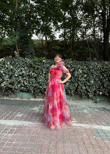 Pembe Batik Desenli Drapeli Uzun Abiye - Görsel 2