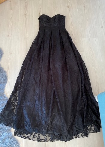 Dantelli Siyah Uzun Straplez Gotik Abiye