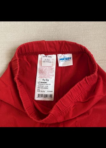 LC Waikiki Kız Çocuk Kırmızı Çizgili Baskılı Tişört