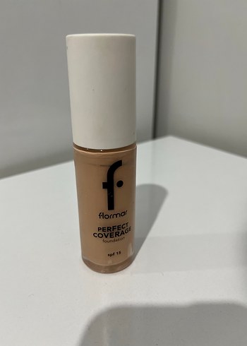 Flormar Beige Fondöten SPF 15