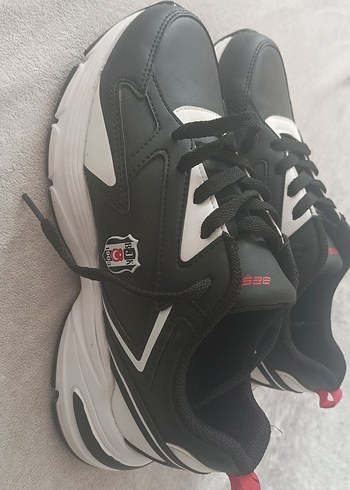 38 Beden Beyaz Siyah Beşiktaş Spor Ayakkabı ve orjinal